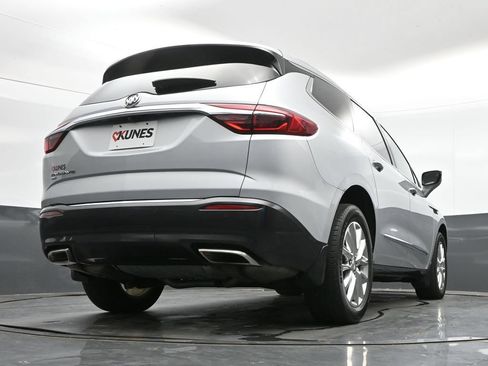 Used 2021 Buick Enclave Premium w/ Sun and Sites Package AWD/4WD image 37