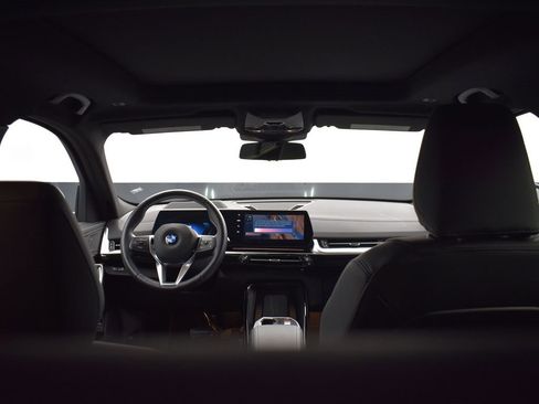 Used 2025 BMW X2 xDrive28i image 18