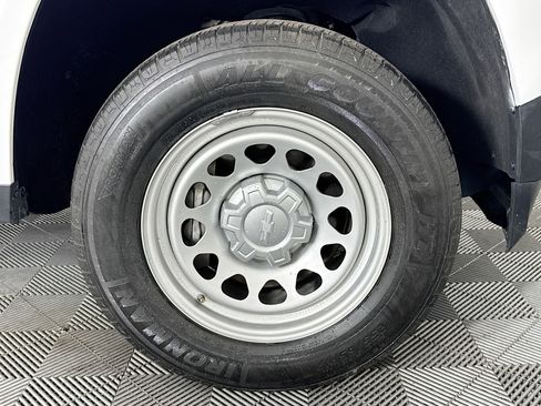 Used 2023 Chevrolet Colorado W/T image 31