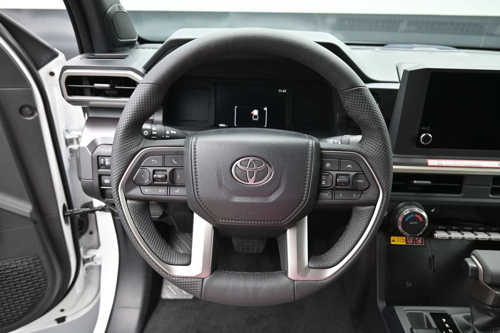 Certified 2026 Toyota Tacoma SR5 AWD/4WD image 15