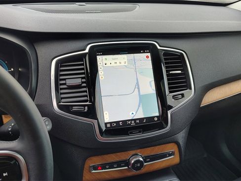 Certified 2024 Volvo XC90 T8 Plus w/ Protection Package Premier image 19