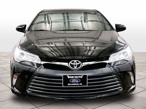Used 2016 Toyota Camry LE FWD image 3