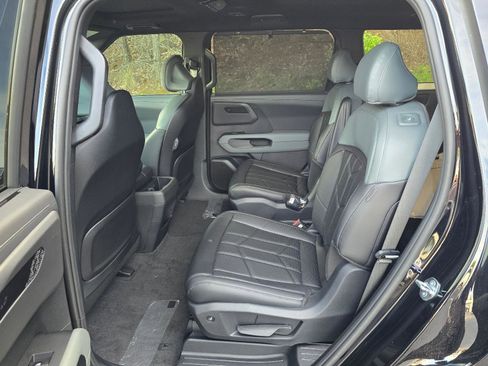 New 2027 Kia Telluride SX X-Line w/ Towing Package AWD/4WD image 4