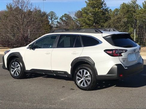 Certified 2025 Subaru Outback Premium w/ Popular Package #1A image 4