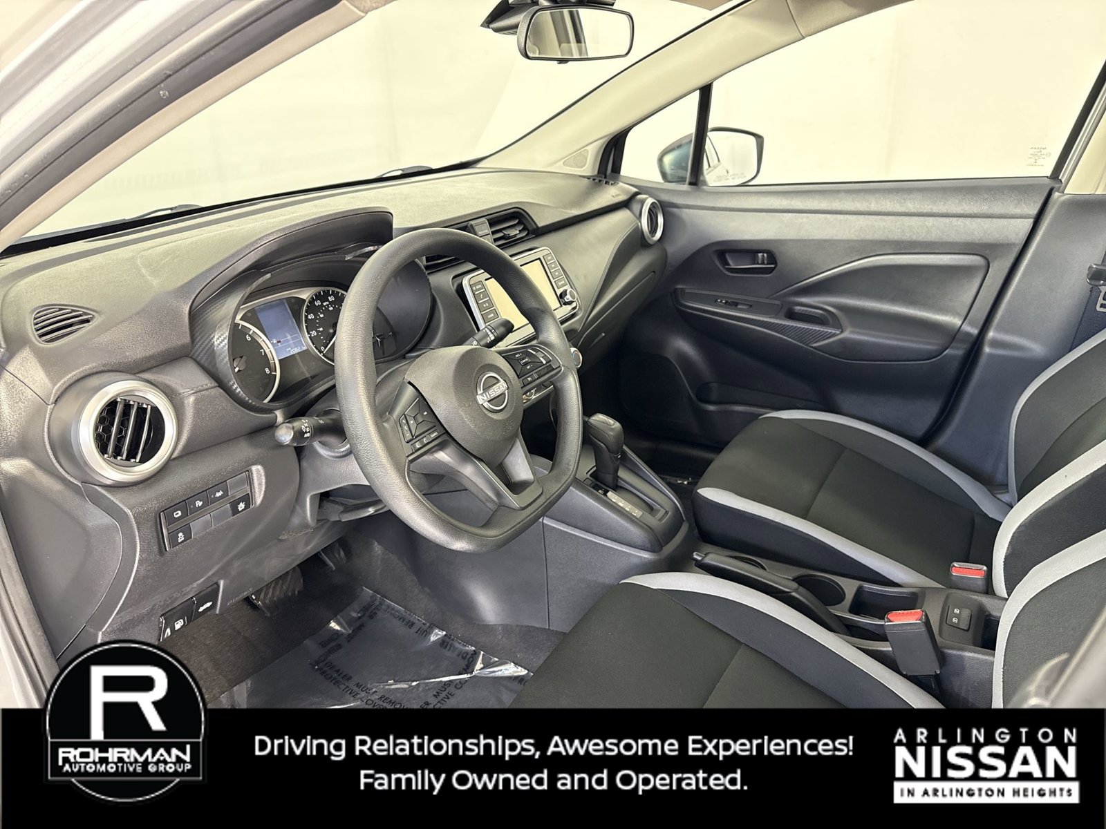 Certified 2025 Nissan Versa S FWD image 4