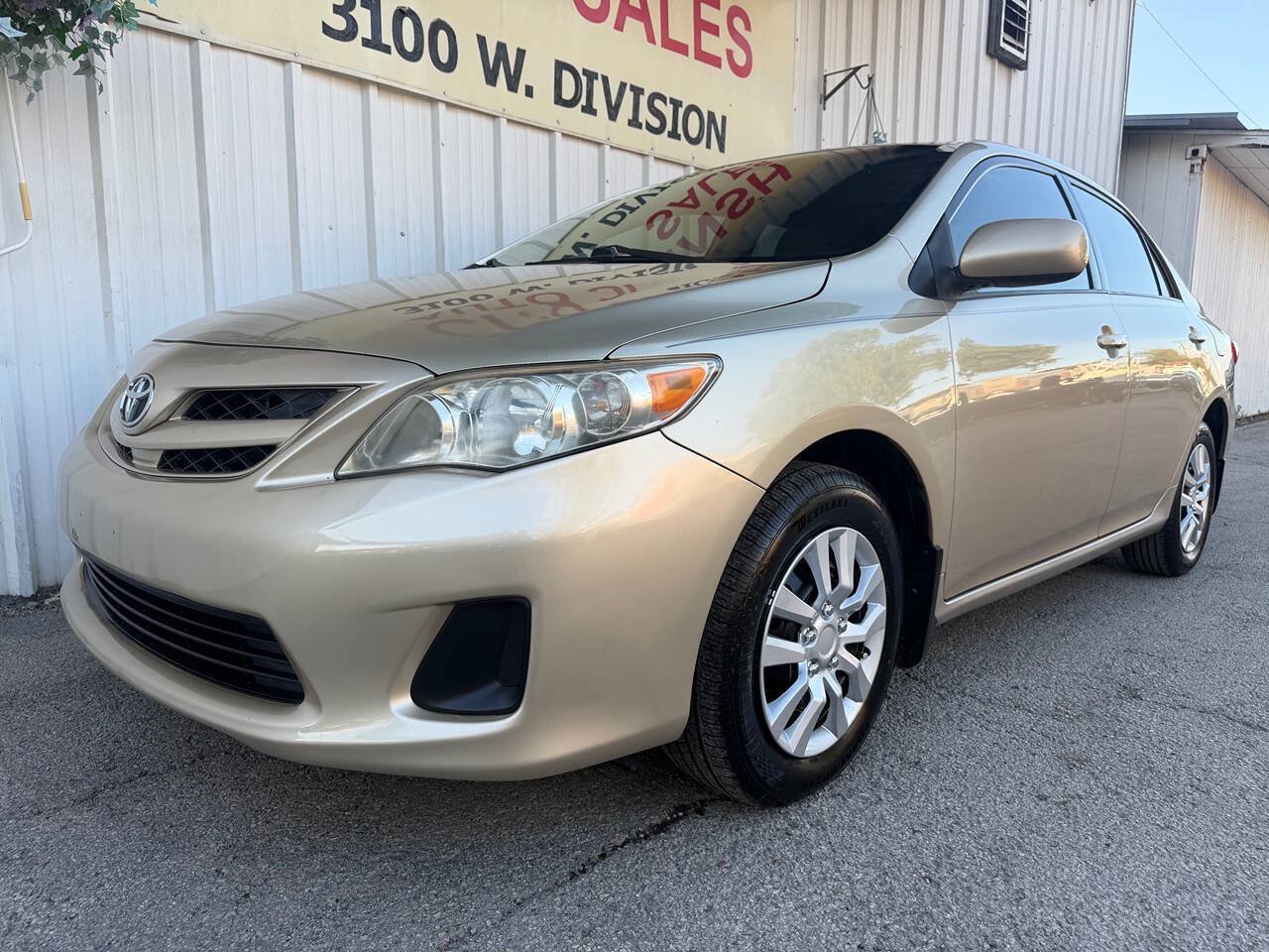 Used 2011 Toyota Corolla LE FWD image 8