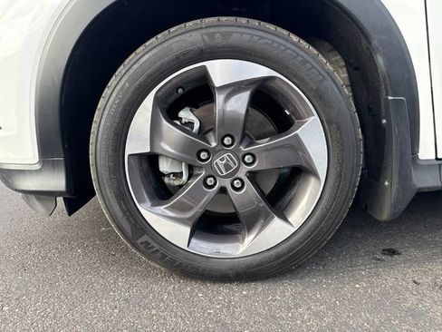 Used 2018 Honda HR-V EX-L image 40