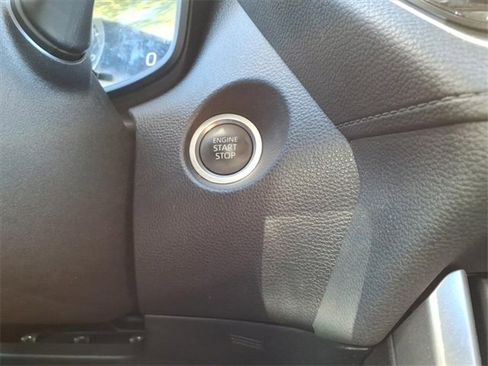 Certified 2022 Toyota Corolla Cross LE image 22