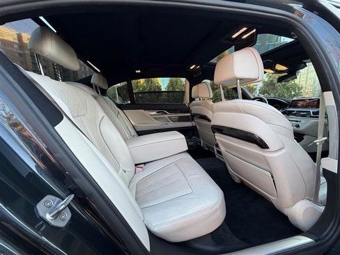 Used 2016 BMW 740i 740i image 24