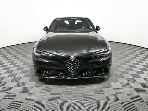 New 2025 Alfa Romeo Giulia w/ Driving Assist Package image 36