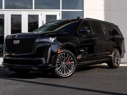 Used 2023 Cadillac Escalade ESV V