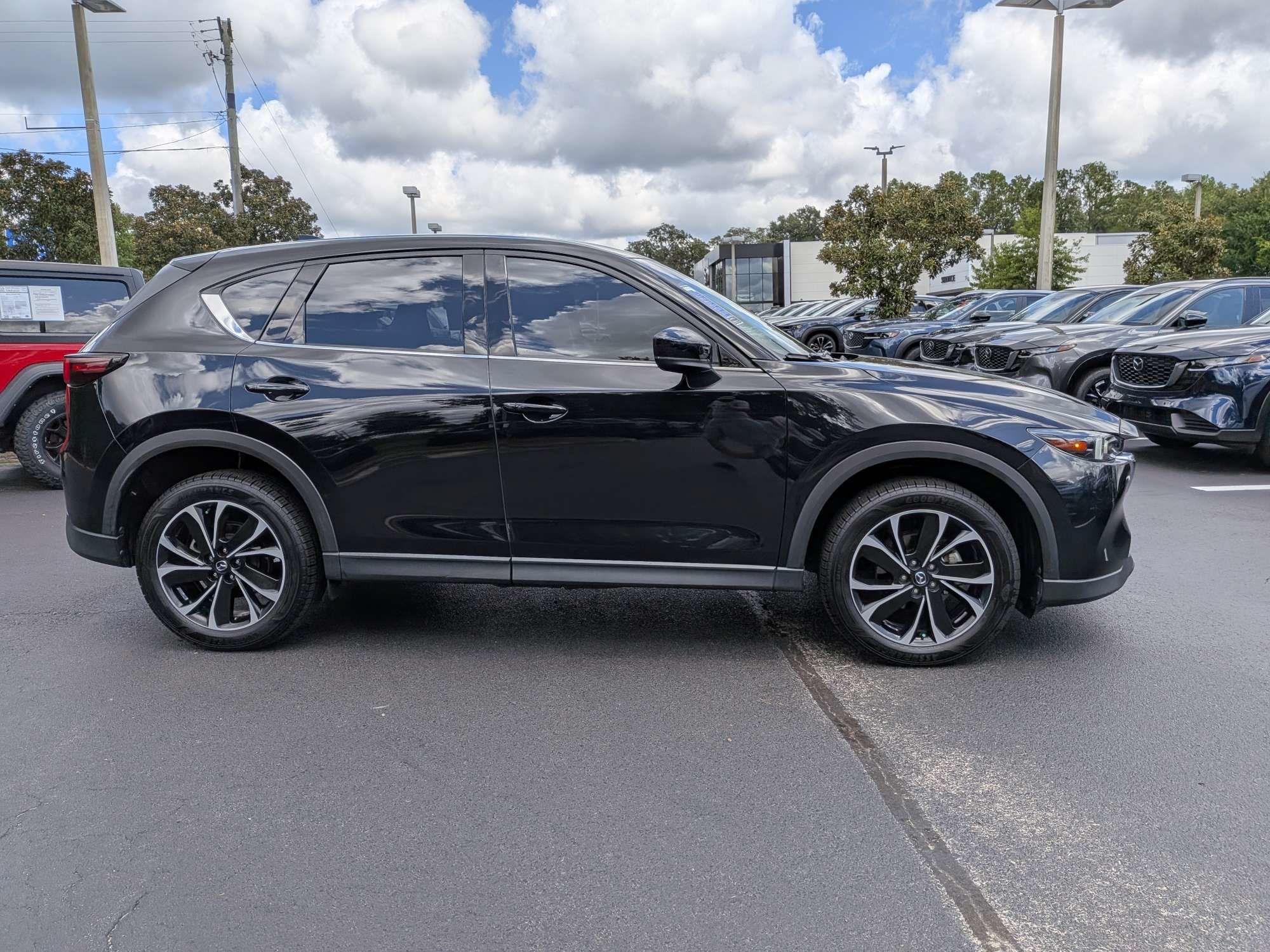 Used 2023 MAZDA CX-5 AWD 2.5 S w/ Premium Plus Pkg image 3