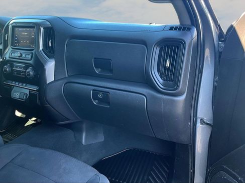 Used 2022 Chevrolet Silverado 1500 Custom image 18