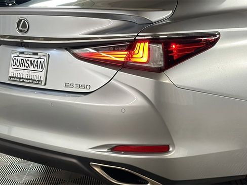 Certified 2023 Lexus ES 350 w/ Premium Package image 9