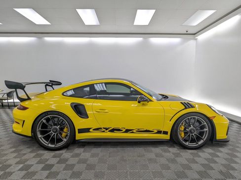 Certified 2019 Porsche 911 GT3 RS w/ Weissach Package image 8