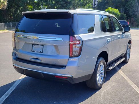 Used 2024 Chevrolet Tahoe LT RWD image 2