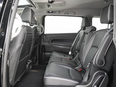 Used 2022 Honda Odyssey Touring image 16