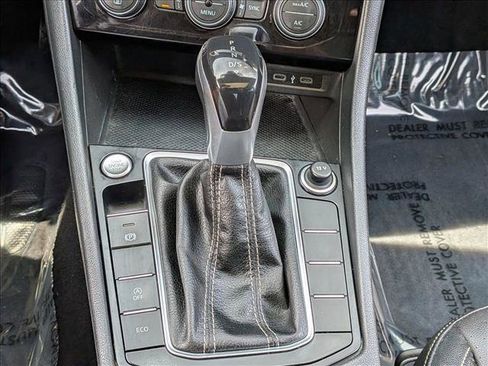 Used 2022 Volkswagen Jetta SE FWD image 14