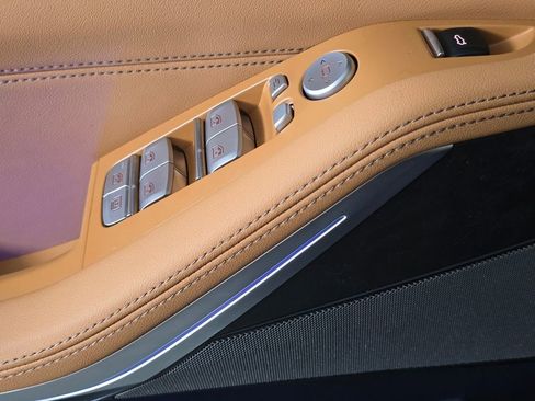 Used 2026 BMW X7 xDrive40i image 17