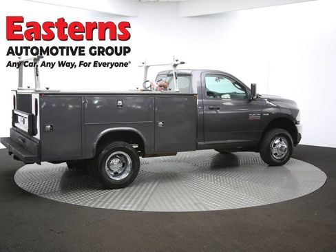 Used 2018 RAM 3500 Tradesman w/ Chrome Appearance Group image 42