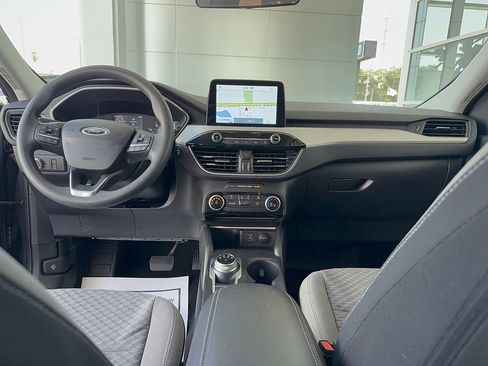 Certified 2022 Ford Escape SE w/ SE Sport Appearance Package AWD/4WD image 27
