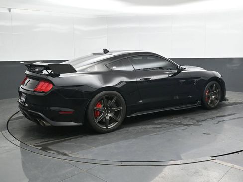 Used 2020 Ford Mustang Shelby GT500 w/ Carbon Fiber Track Pack RWD image 2