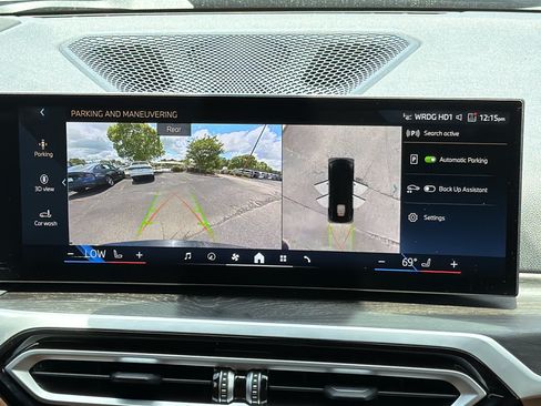 Certified 2024 BMW i4 eDrive40 w/ Premium Package RWD image 4