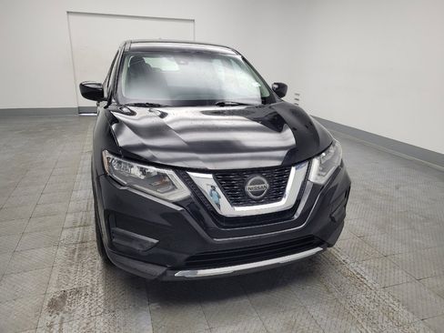 Used 2020 Nissan Rogue S image 14
