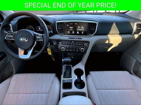 Used 2022 Kia Sportage LX image 7