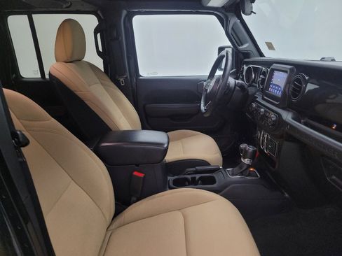 Used 2020 Jeep Wrangler Unlimited Sport AWD/4WD image 21