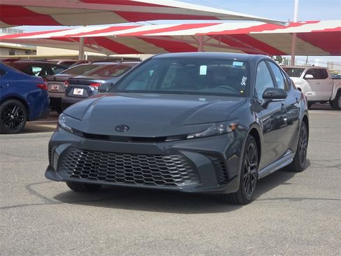New 2026 Toyota Camry SE image 1