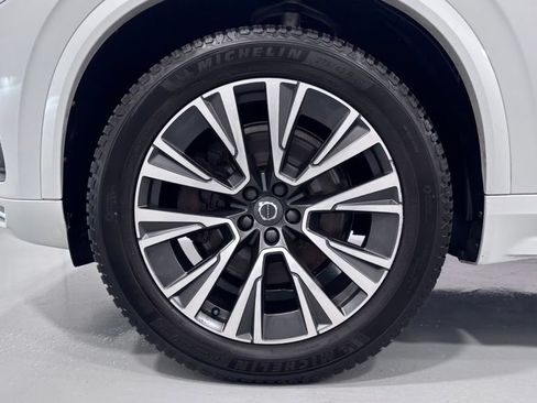 Used 2021 Volvo XC90 T6 Momentum w/ Climate Package AWD/4WD image 30