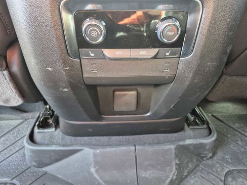 Used 2025 Chevrolet Tahoe Z71 w/ Z71 Off-Road Package AWD/4WD image 34