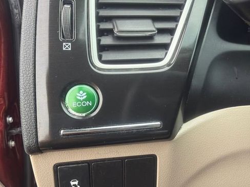 Used 2013 Honda Civic LX image 24