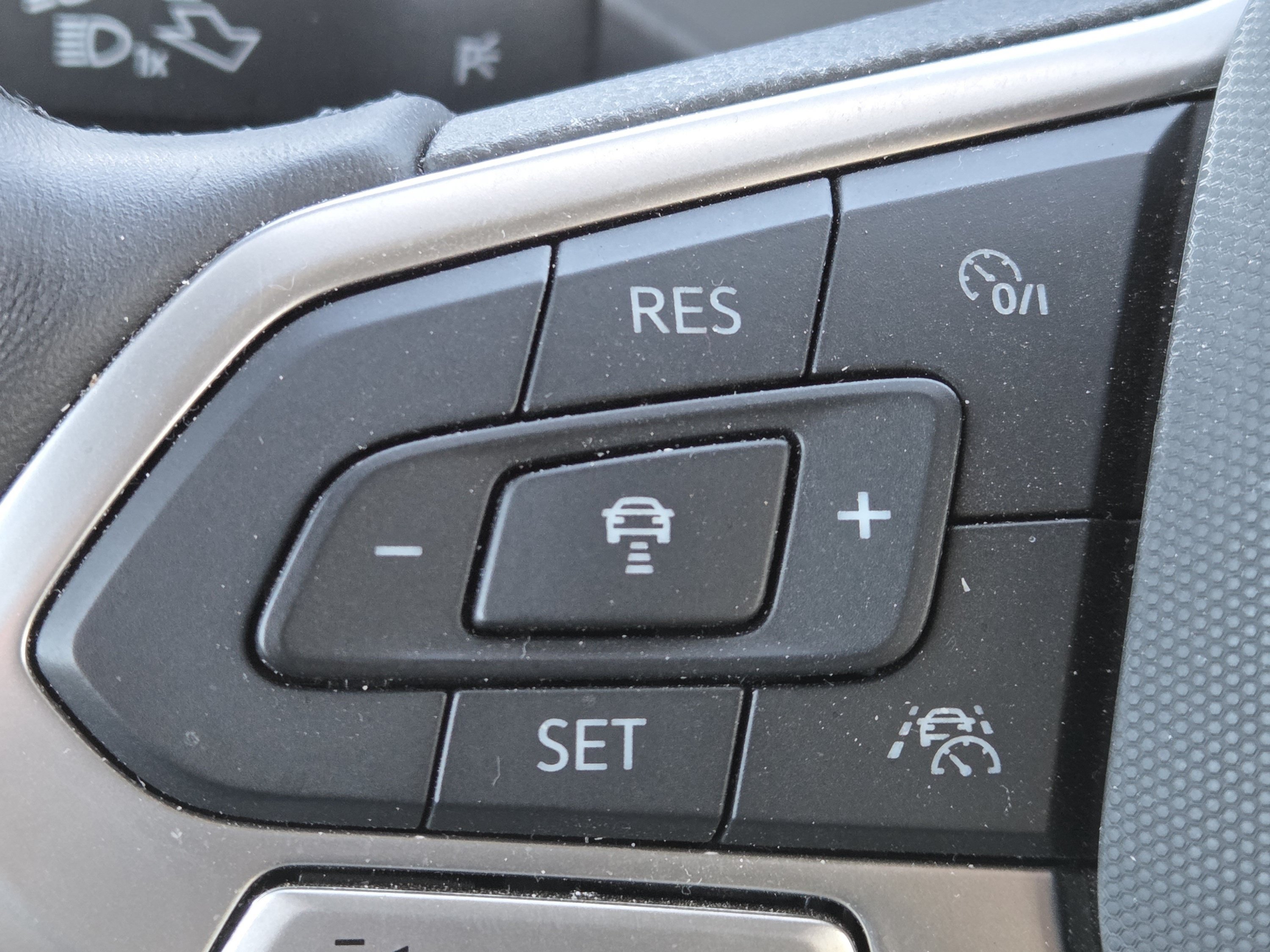 Used 2025 Volkswagen Jetta Sport FWD image 12