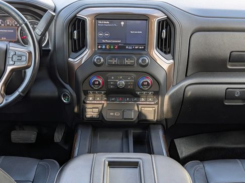 Used 2022 Chevrolet Silverado 2500 High Country w/ Safety Package II AWD/4WD image 16