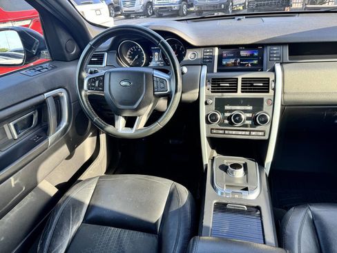 Used 2016 Land Rover Discovery Sport SE image 15