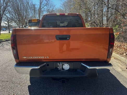 Used 2005 Chevrolet Colorado LS image 4