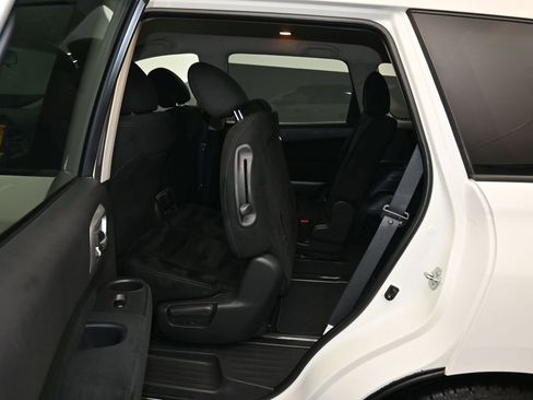 Used 2015 Nissan Pathfinder S image 35