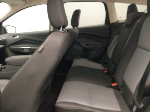 Used 2018 Ford Escape SE image 18