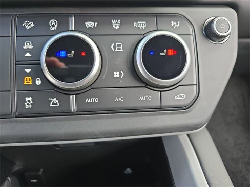 New 2026 Land Rover Defender 110 V8 image 25