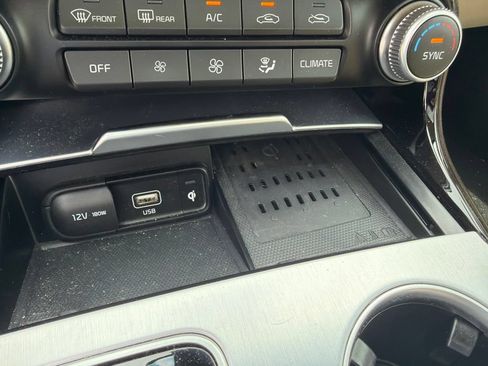 Used 2022 Kia Stinger GT2 RWD image 15