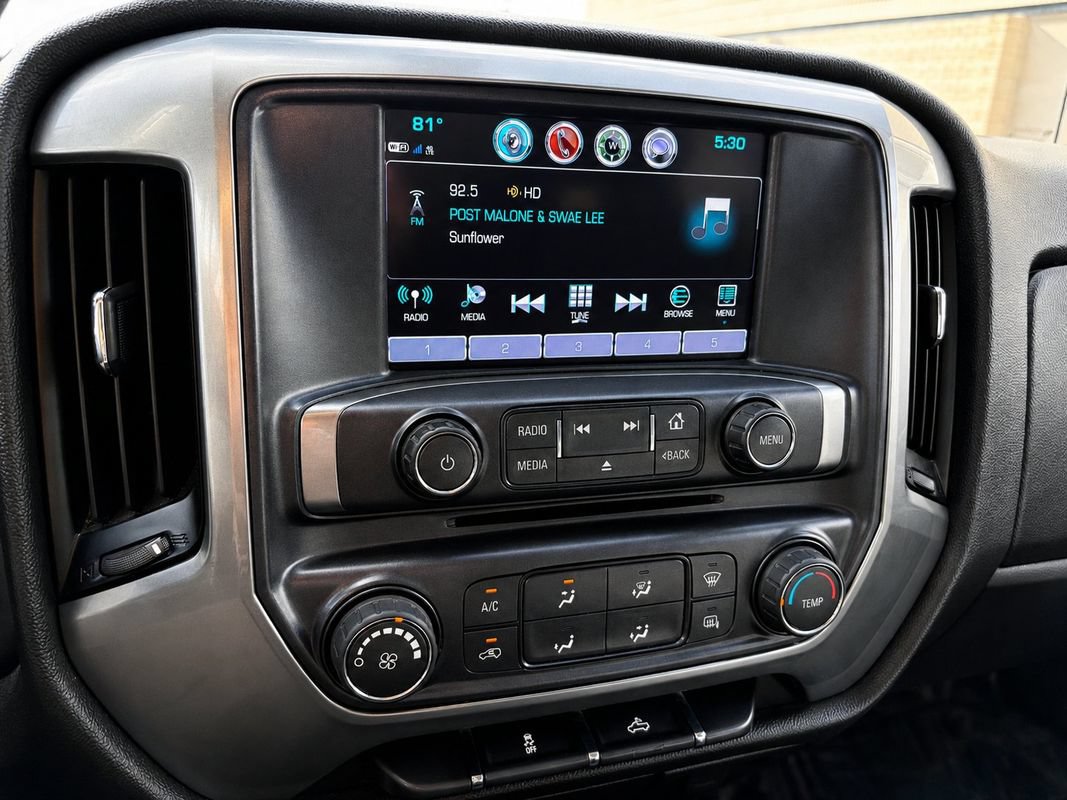 Used 2019 Chevrolet Silverado 1500 LT AWD/4WD image 17