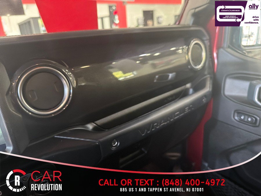 Used 2022 Jeep Wrangler Unlimited Rubicon w/ Trailer Tow Package AWD/4WD image 29