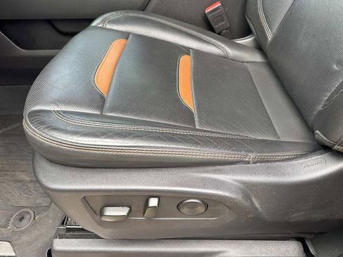 Used 2024 GMC Sierra 1500 AT4 w/ Technology Package image 21