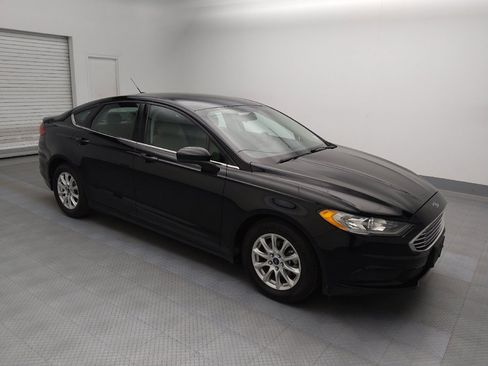 Used 2018 Ford Fusion S image 11