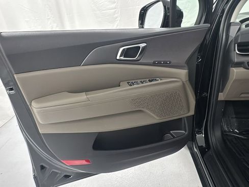 New 2026 Kia Carnival SX FWD image 21