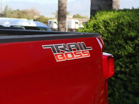 Used 2025 Chevrolet Silverado 1500 LT Trail Boss w/ Protection Package AWD/4WD image 54