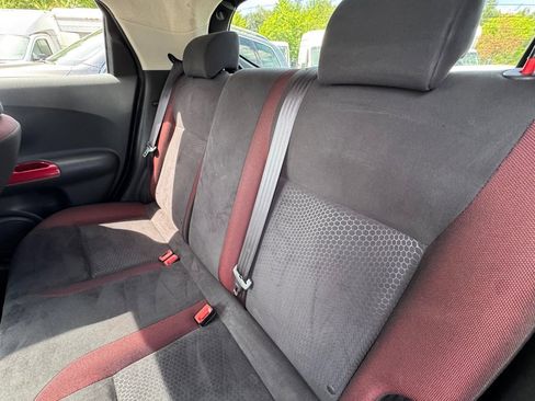 Used 2016 Nissan Juke SV w/ Technology Package image 11