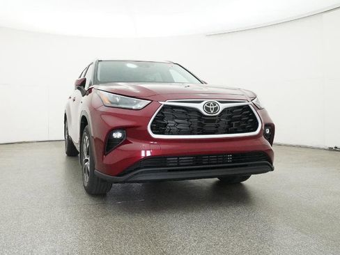 New 2026 Toyota Highlander XLE image 58